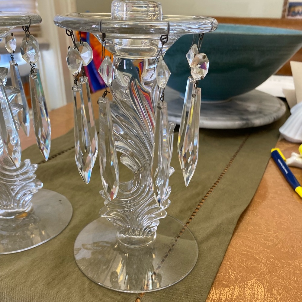 Crystal Wave Teardrop Candleholder
